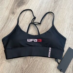White Fox Boutique Black Sports Bra with Streamlined Design